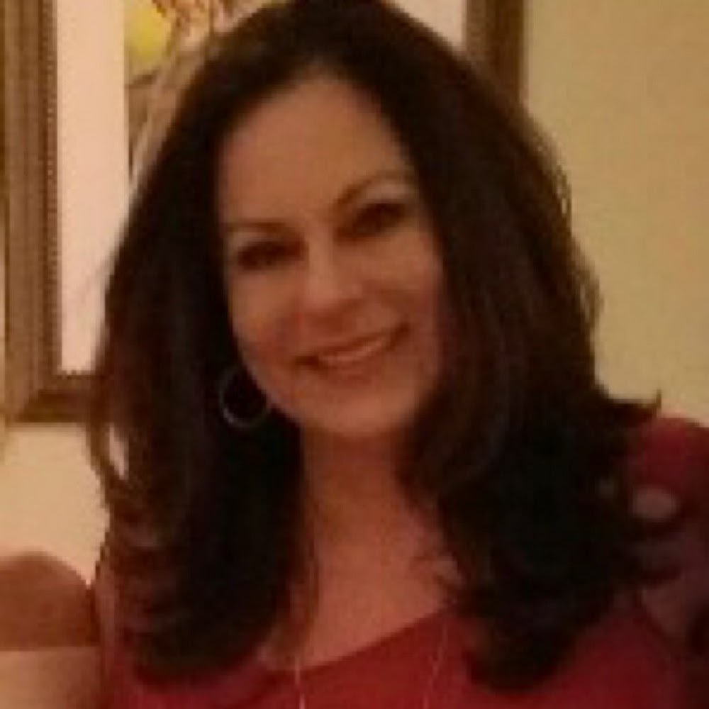 Meet your Posher, Laurie